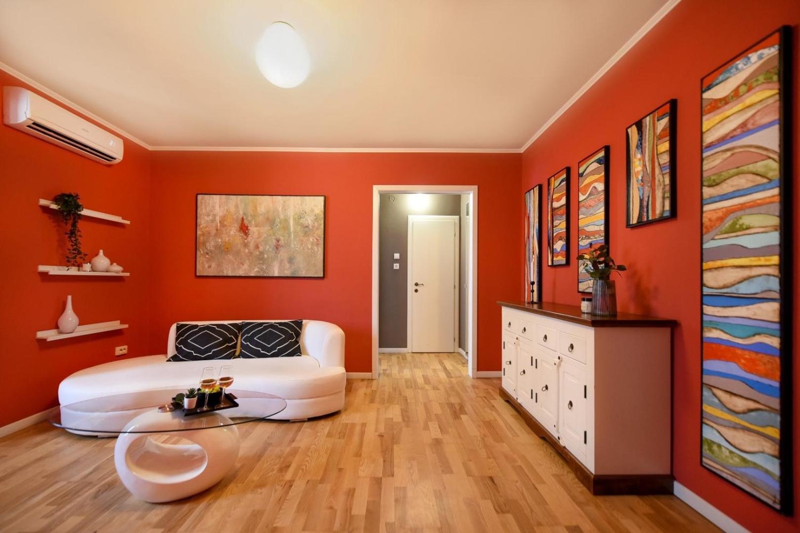 Haven - Downtown With Art Deco Design * Bucureşti